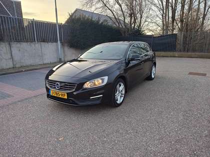 Volvo V60 2.4 D6 Twin Engine Special Edition 2017 - voorkant