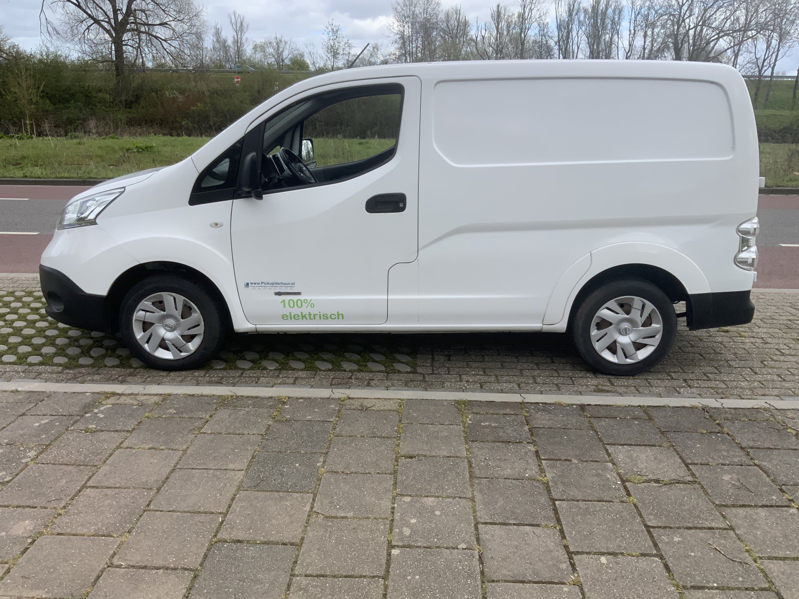 Inspectiefoto van Nissan E-nv200