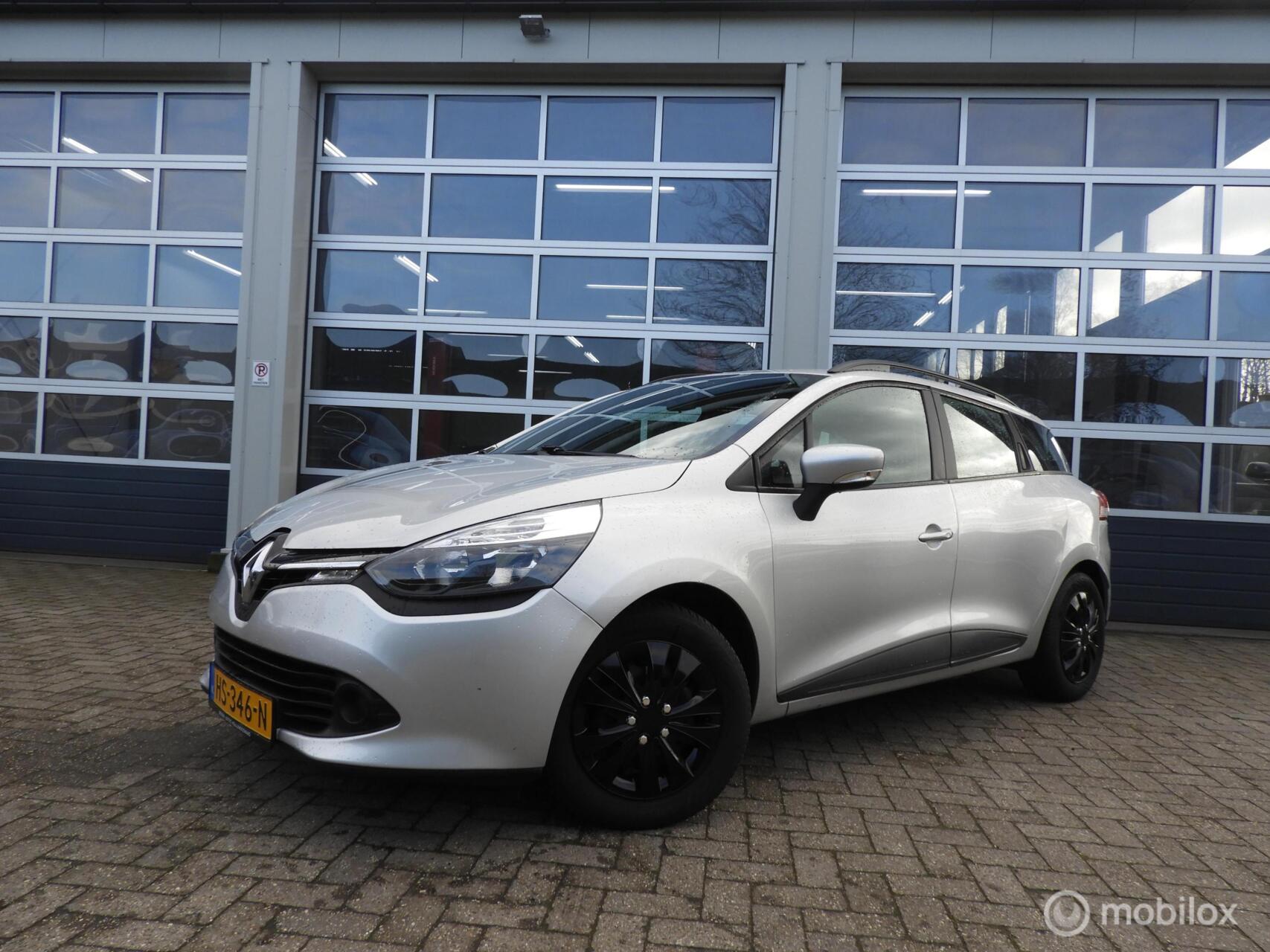 Renault Clio 1.5 dCi ECO Expression 2015 - voorkant