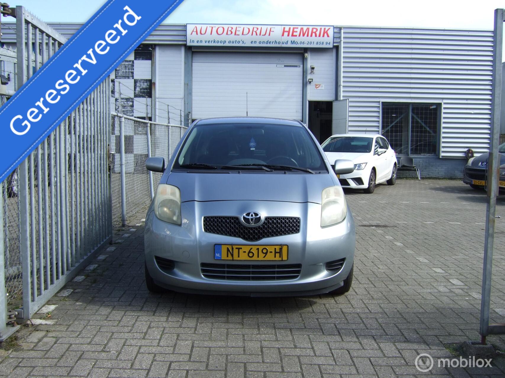 Toyota Toyota Yaris 1.0 VVTi TERRA COMFORT 2006 - voorkant
