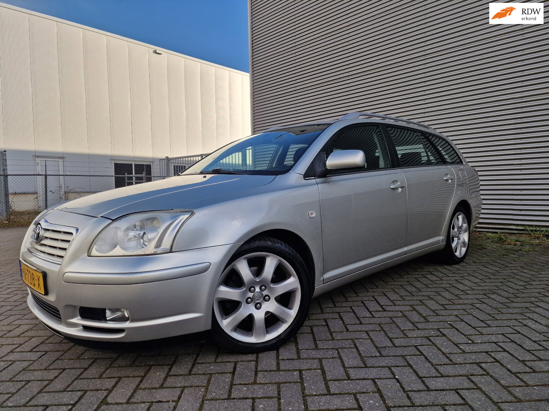 Foto van TOYOTA TOYOTA AVENSIS