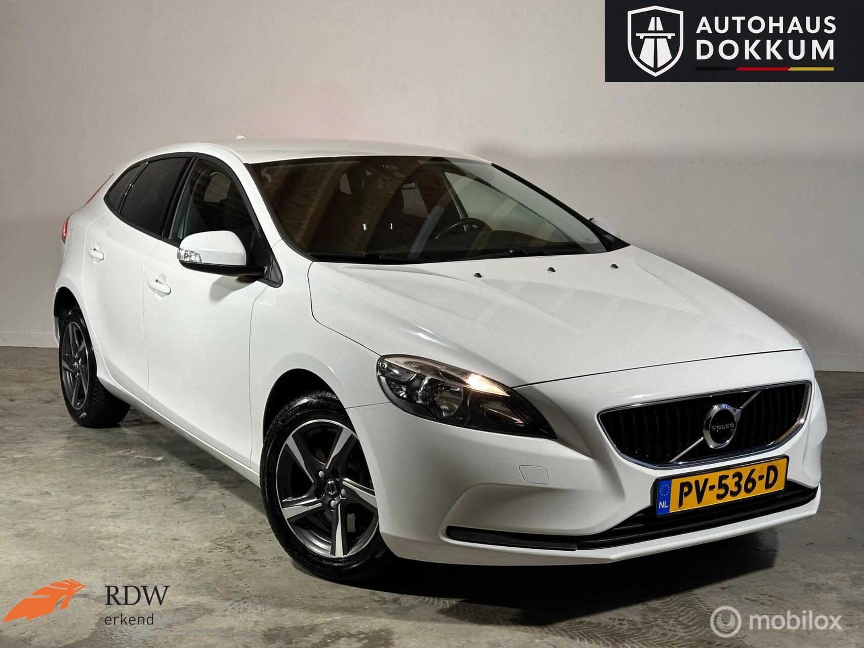 Volvo V40 2.0 D2 Kinetic 2016 - voorkant