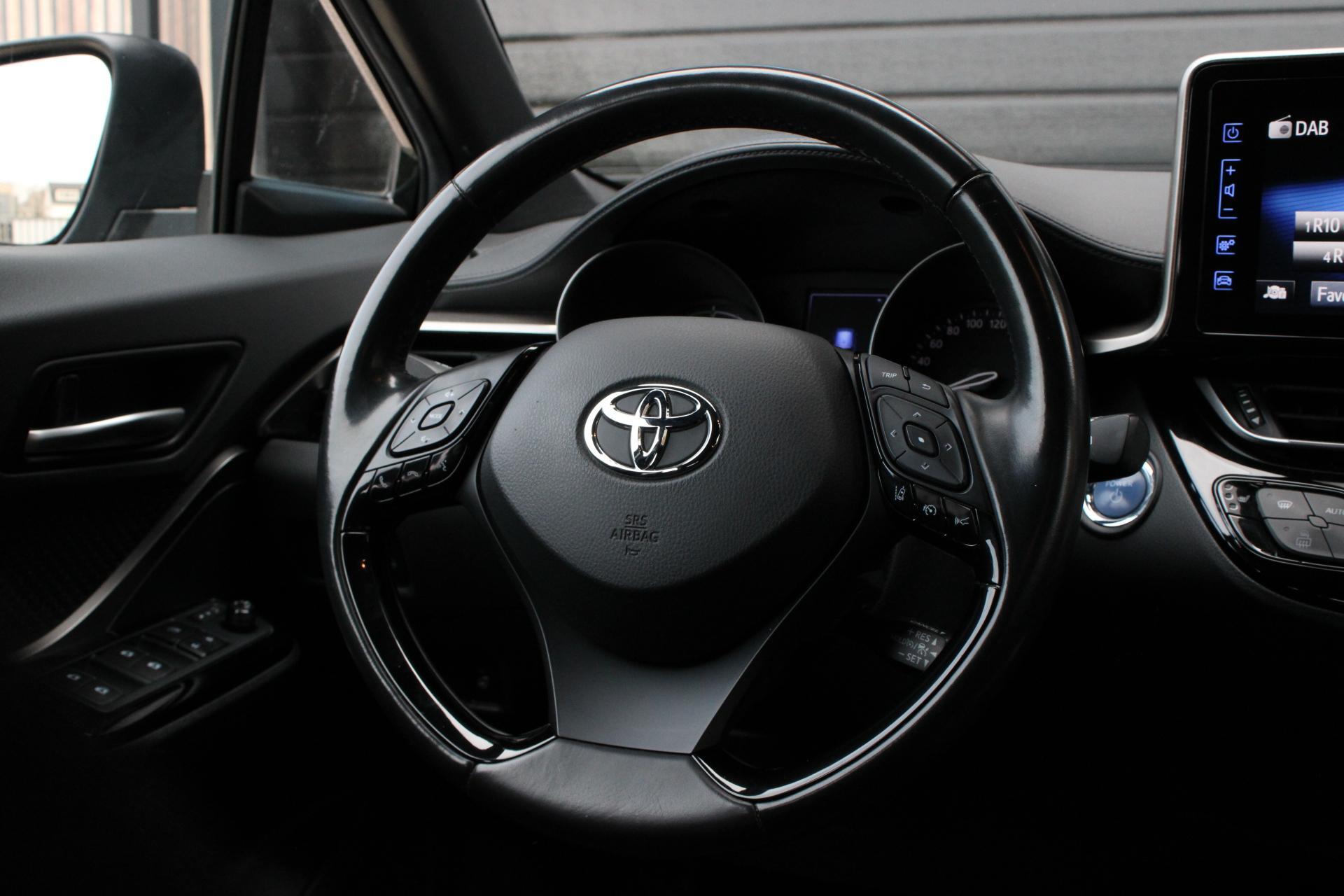 Foto van Toyota Toyota C-hr