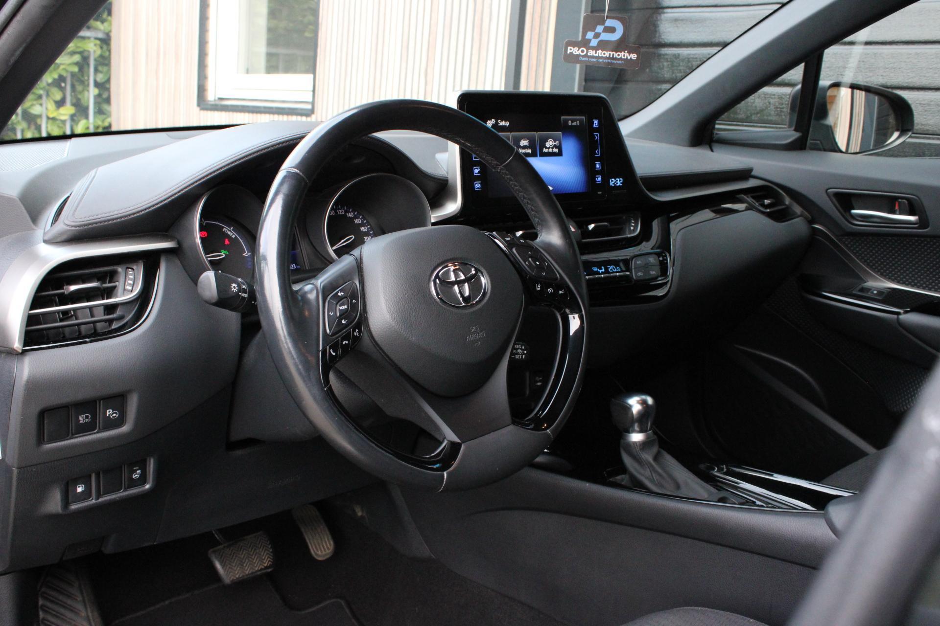Foto van Toyota Toyota C-hr