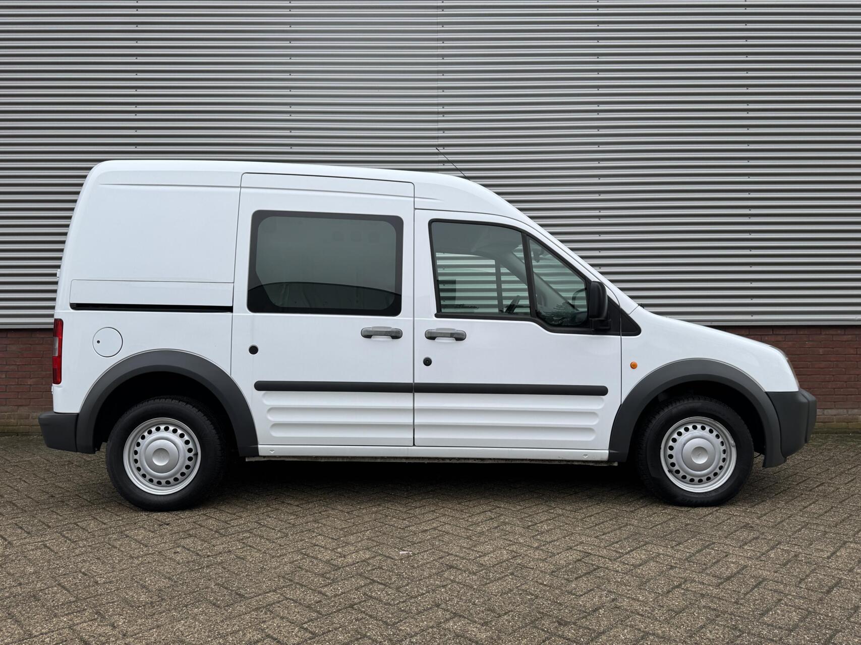 Foto van Ford Transit Connect T230l Van 1,8tdci 81