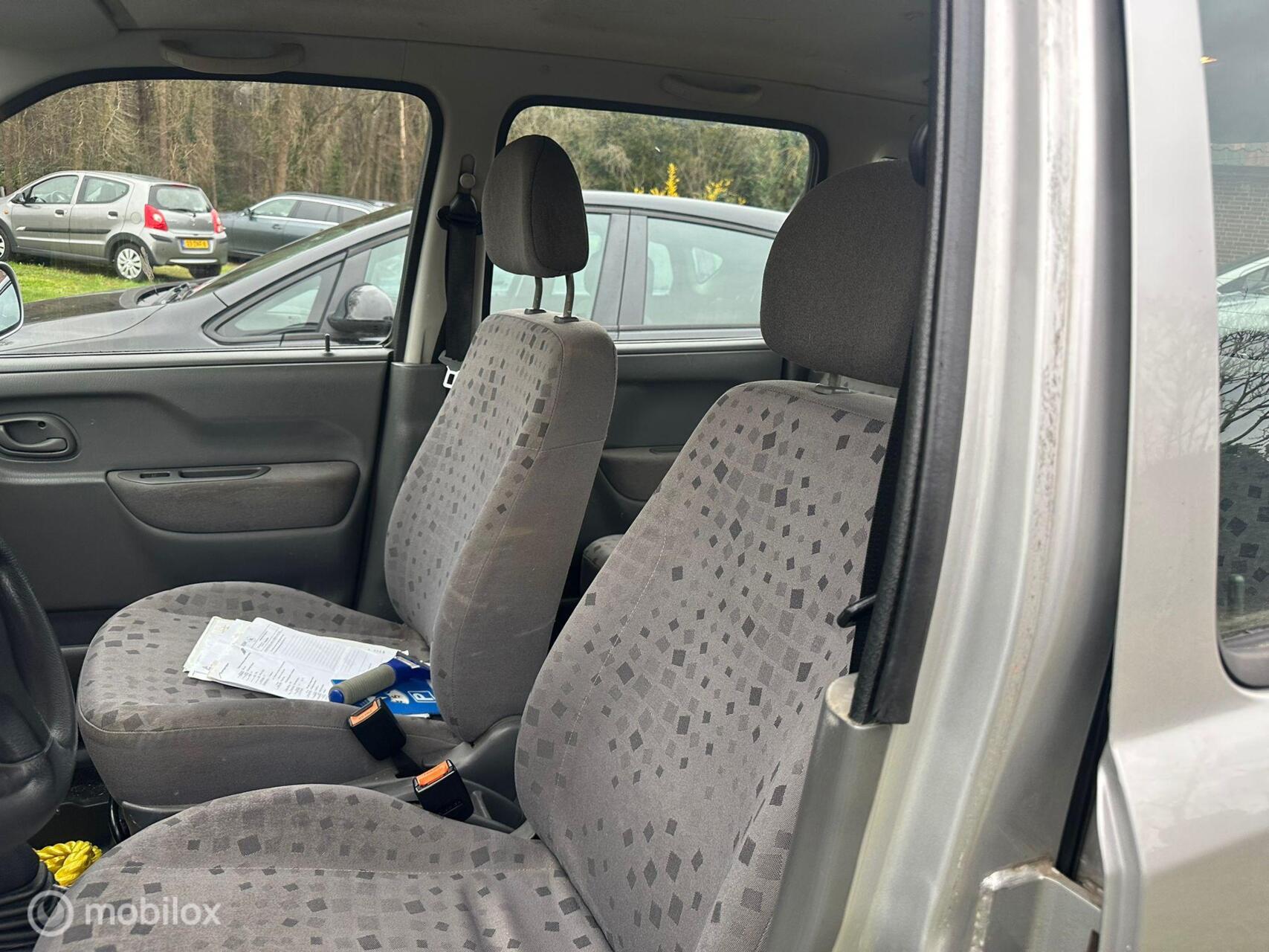 Foto van Opel Agila