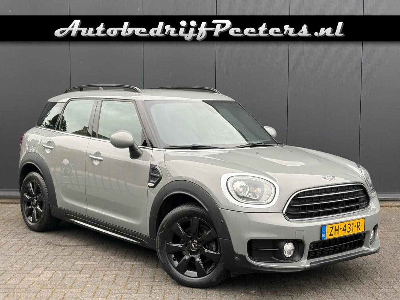 Foto van MINI COUNTRYMAN ONE