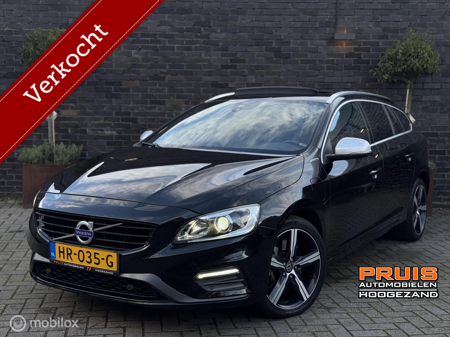 Volvo V60 2.4 D6 Twin Engine R-Design -BOMVOL- *INRUIL MOGELIJK* 2015 - voorkant