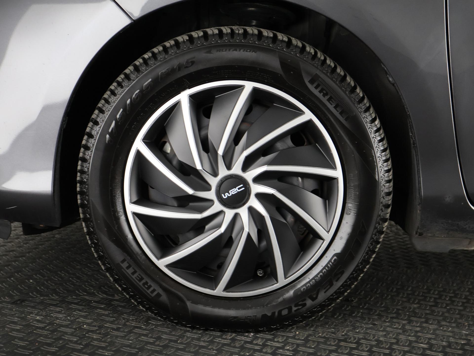 Foto van Toyota Toyota Yaris Hybrid