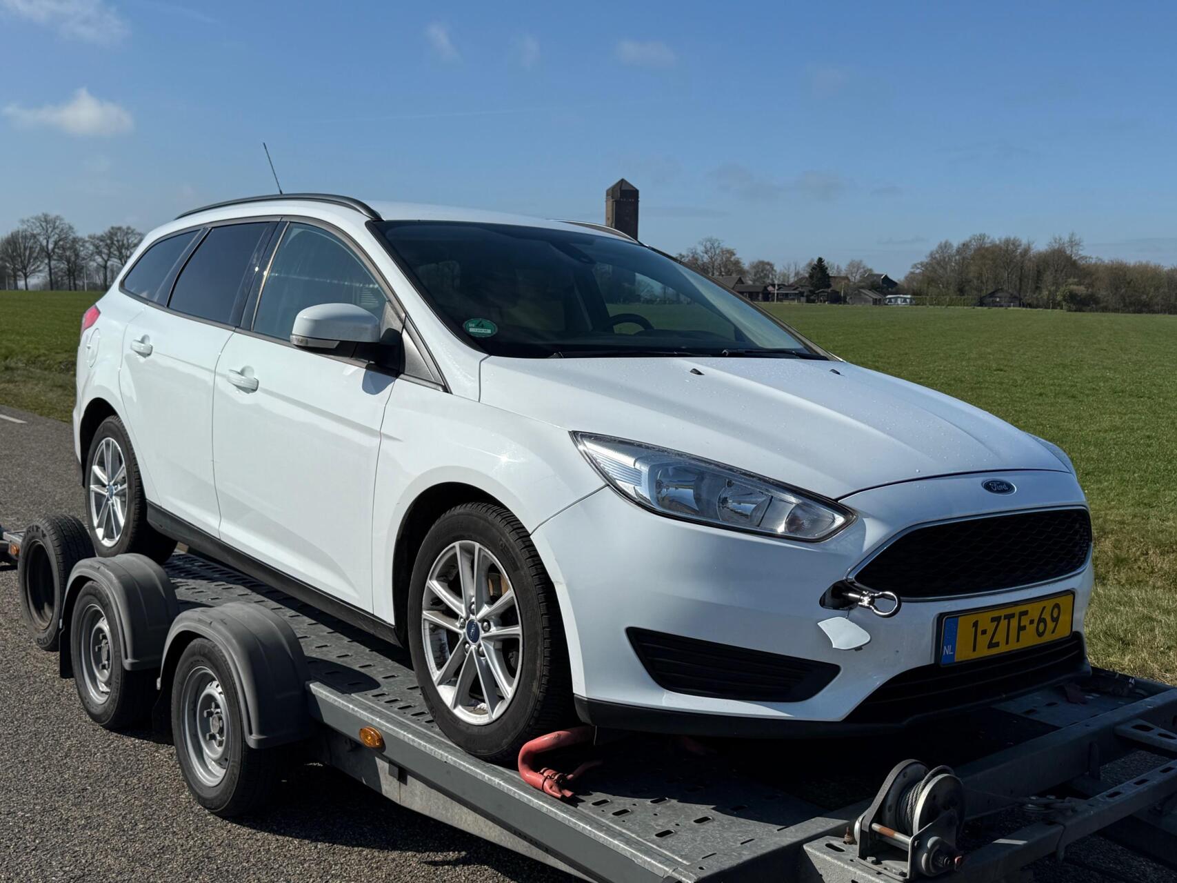 Foto van FORD FOCUS