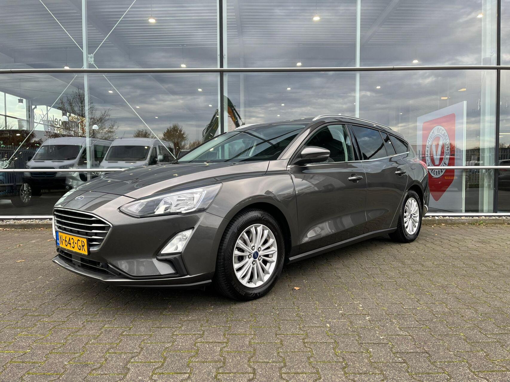 Ford Focus 1.0 EcoBoost Hybrid Titanium X Business 2021 - voorkant