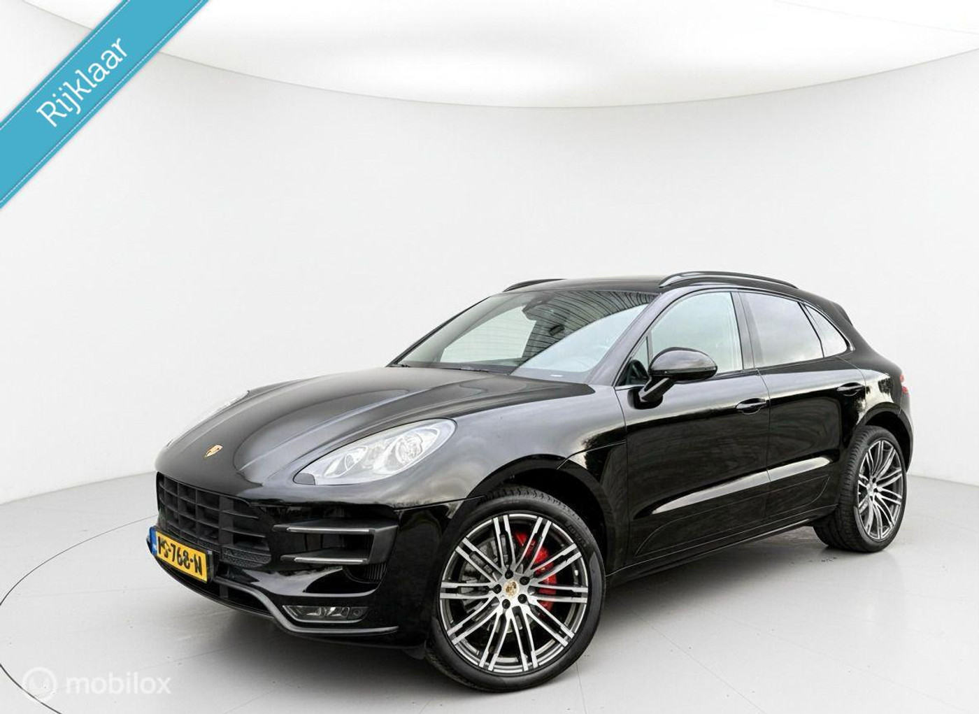 Foto van PORSCHE MACAN TURBO