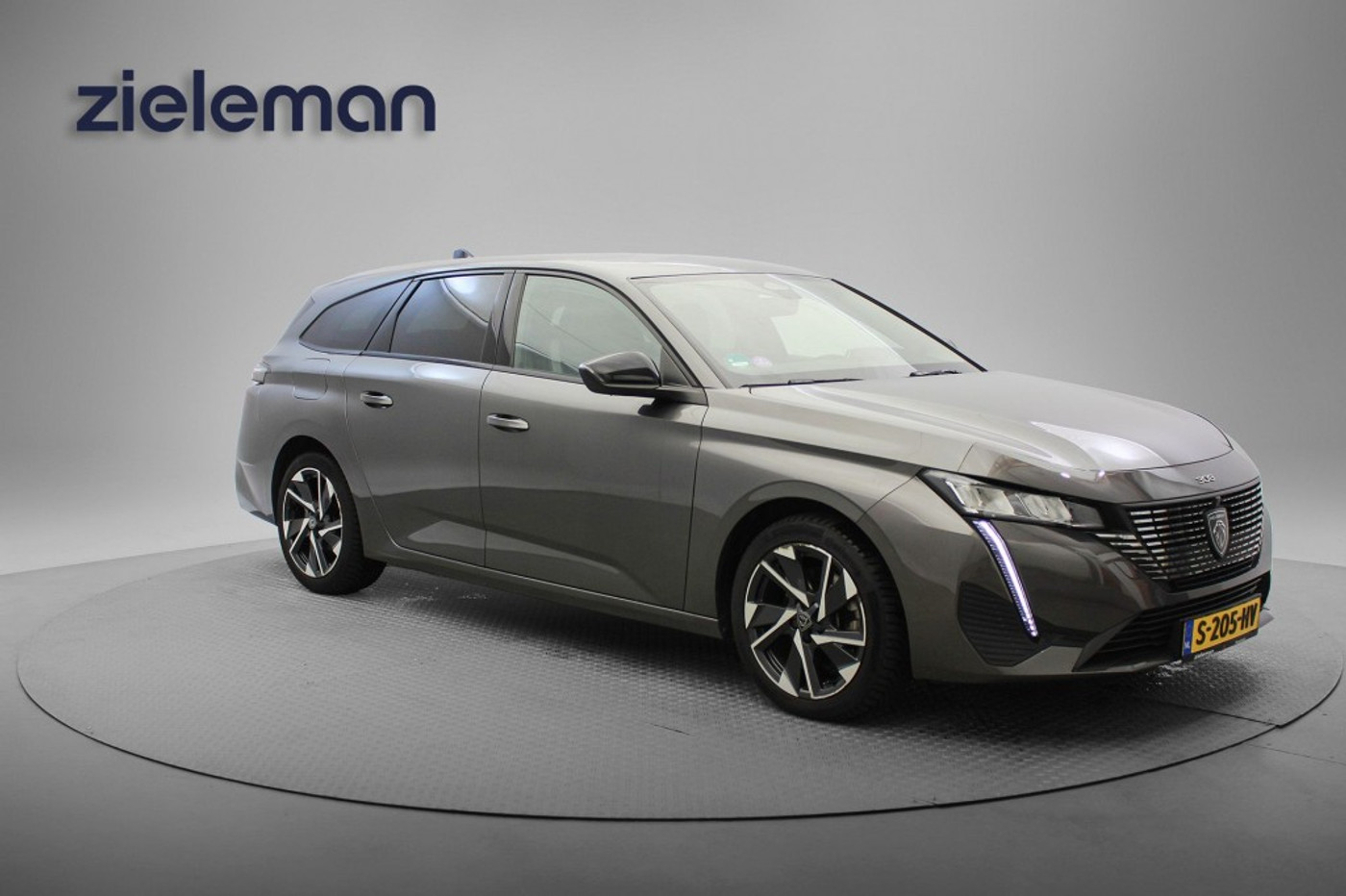 Peugeot 308 SW 1.2 PureTech Allure Pack Business - Carplay, Digitaal Cockpit, Camera, Half Leer, Trekhaak 2023 - voorkant