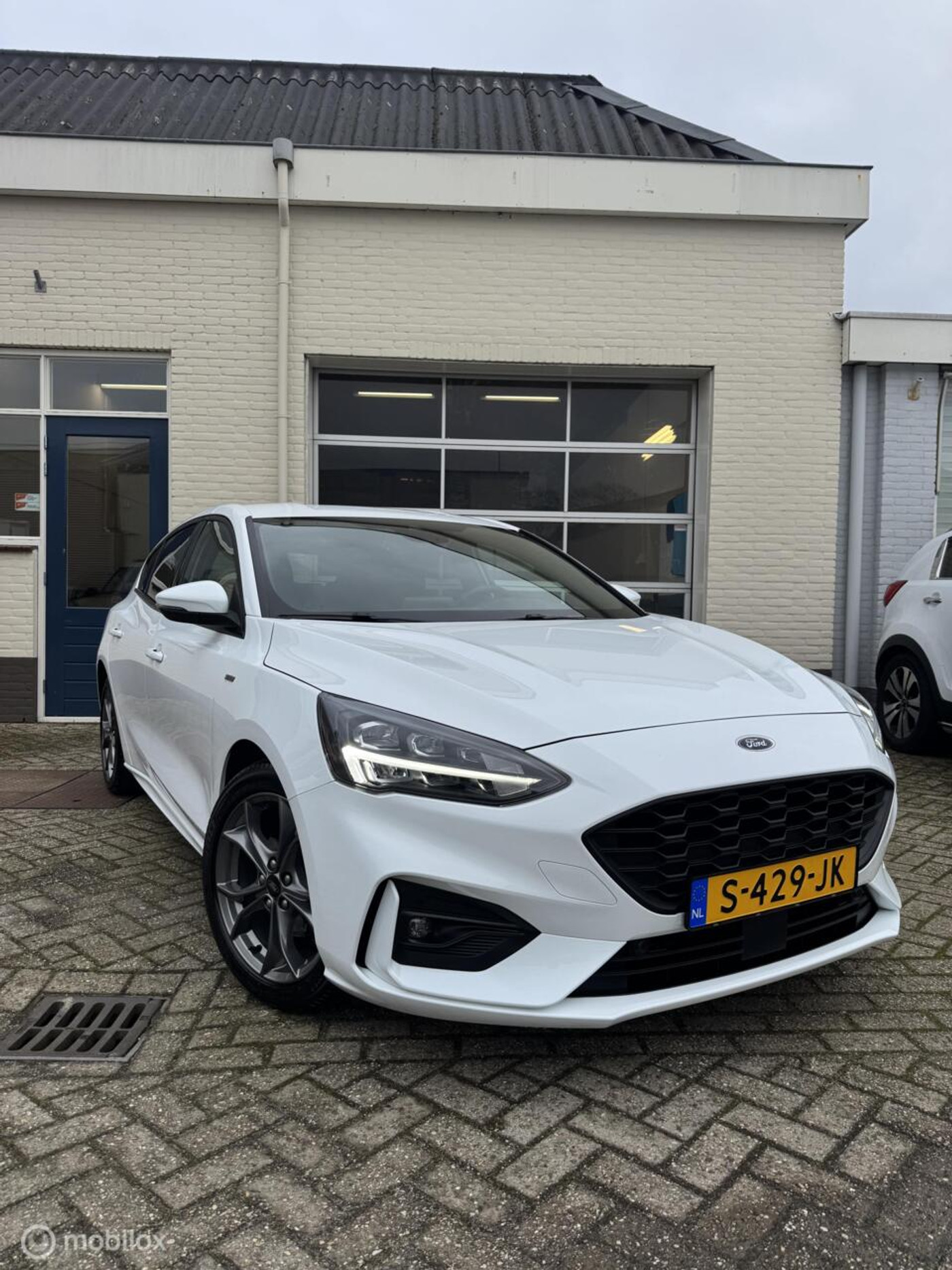 Ford Focus 1.0 EcoBoost Hybrid Active X 2022 - voorkant