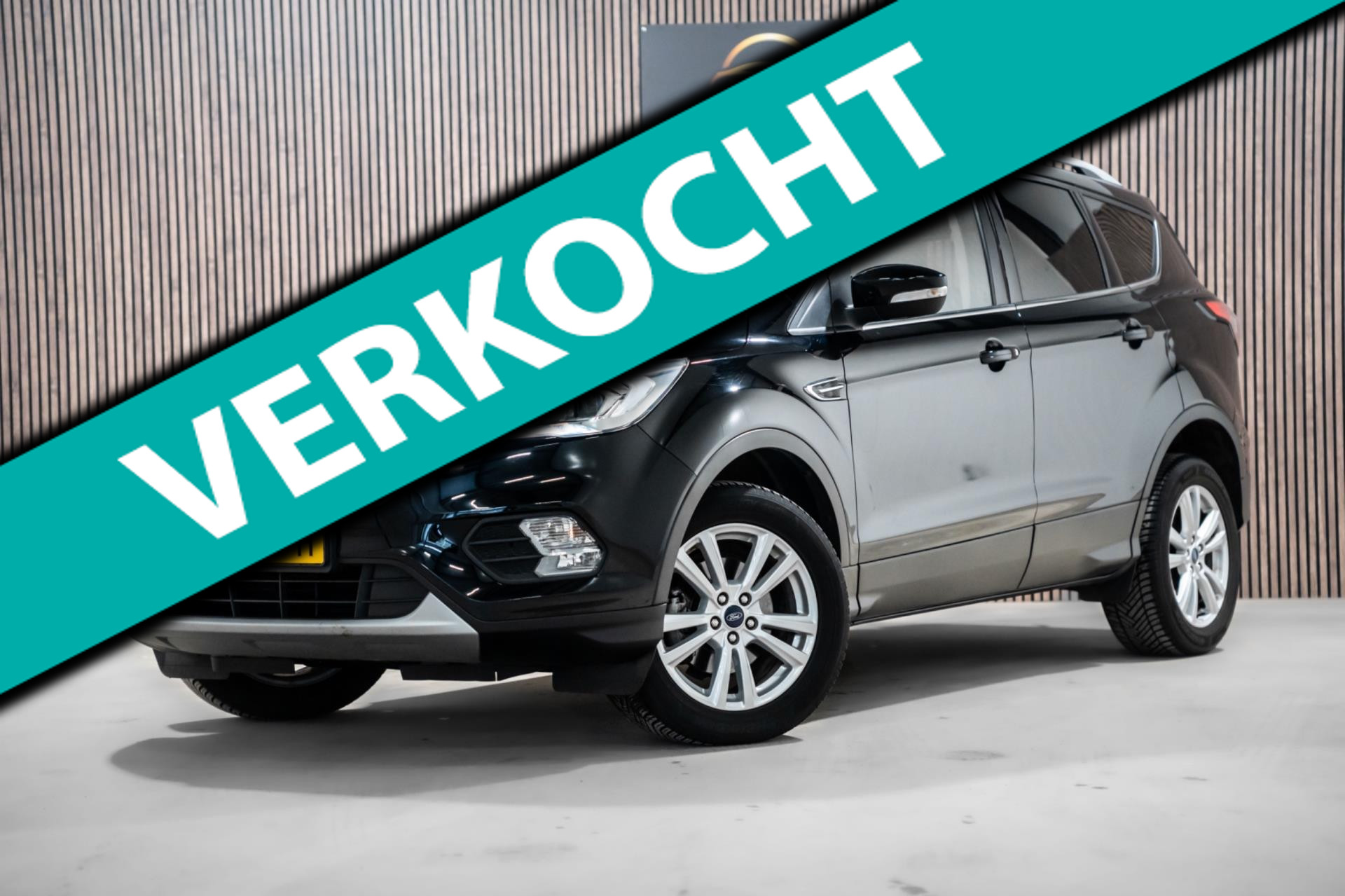 Ford Kuga 1.5 EcoBoost Trend Ultimate Trekhaak Bluetooth Led LM Velgen 2018 - voorkant