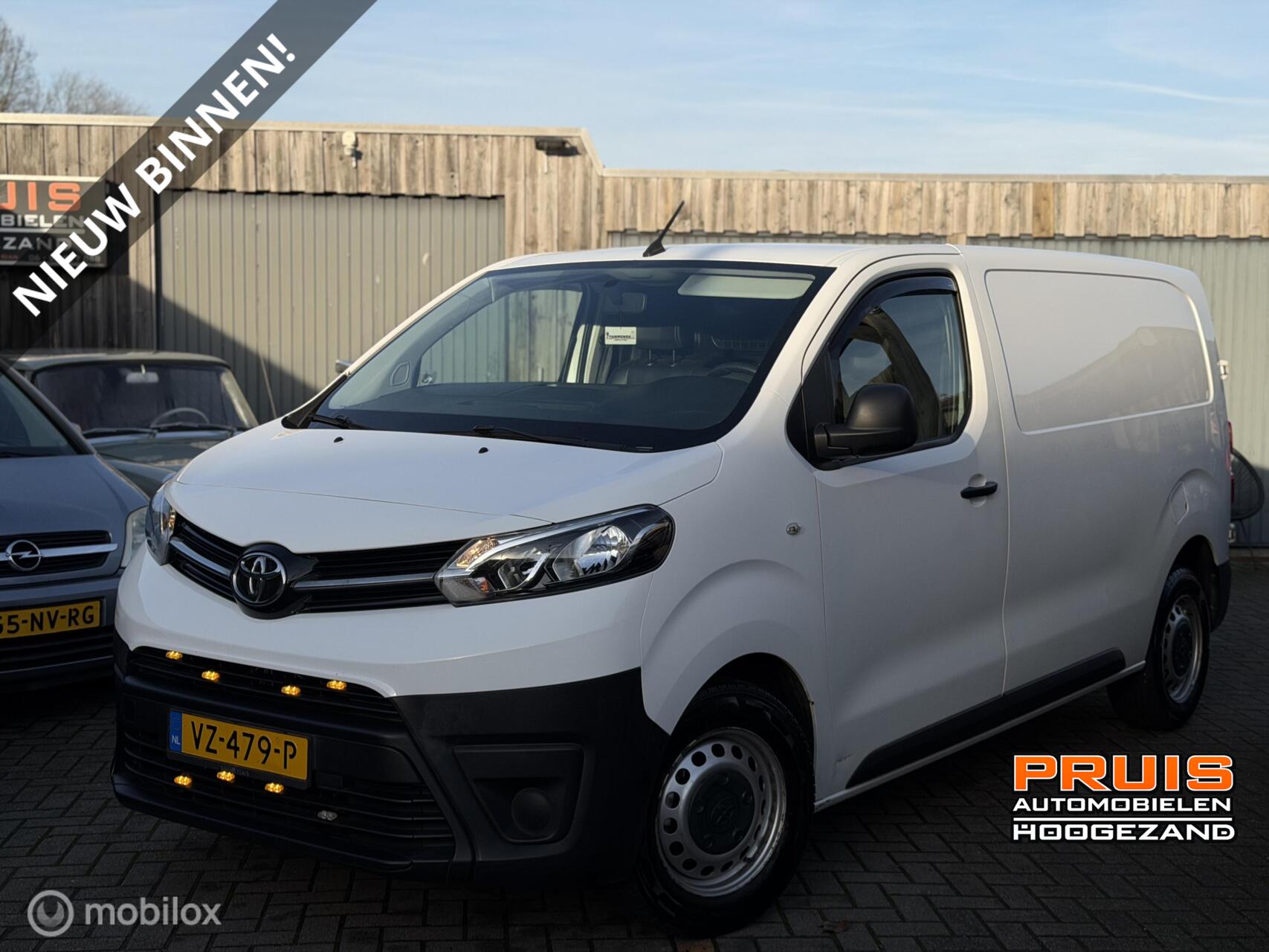 Foto van TOYOTA PROACE