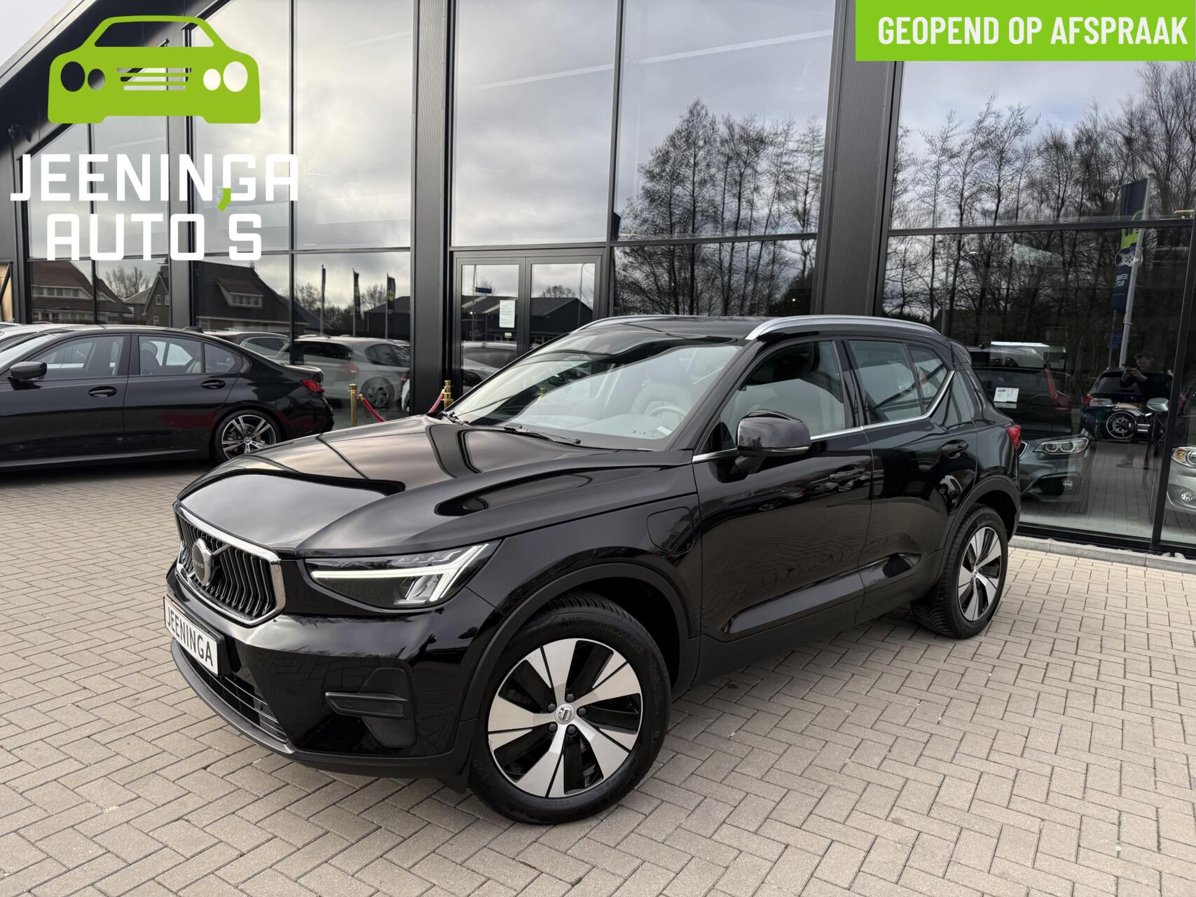 Volvo XC40 T5 PlugInHybride Inscription|Camera|ElekTrekhaak|Stuur en-Stoelverwarming 2022 - voorkant