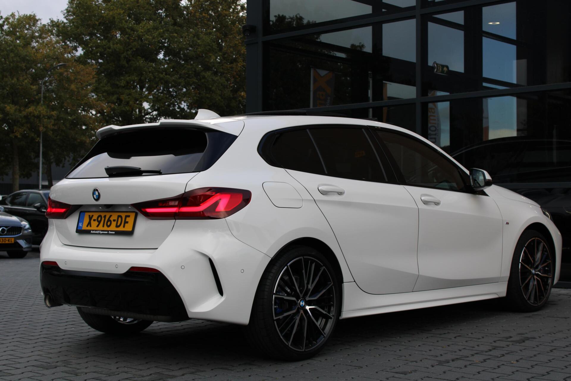 Foto van BMW 118i