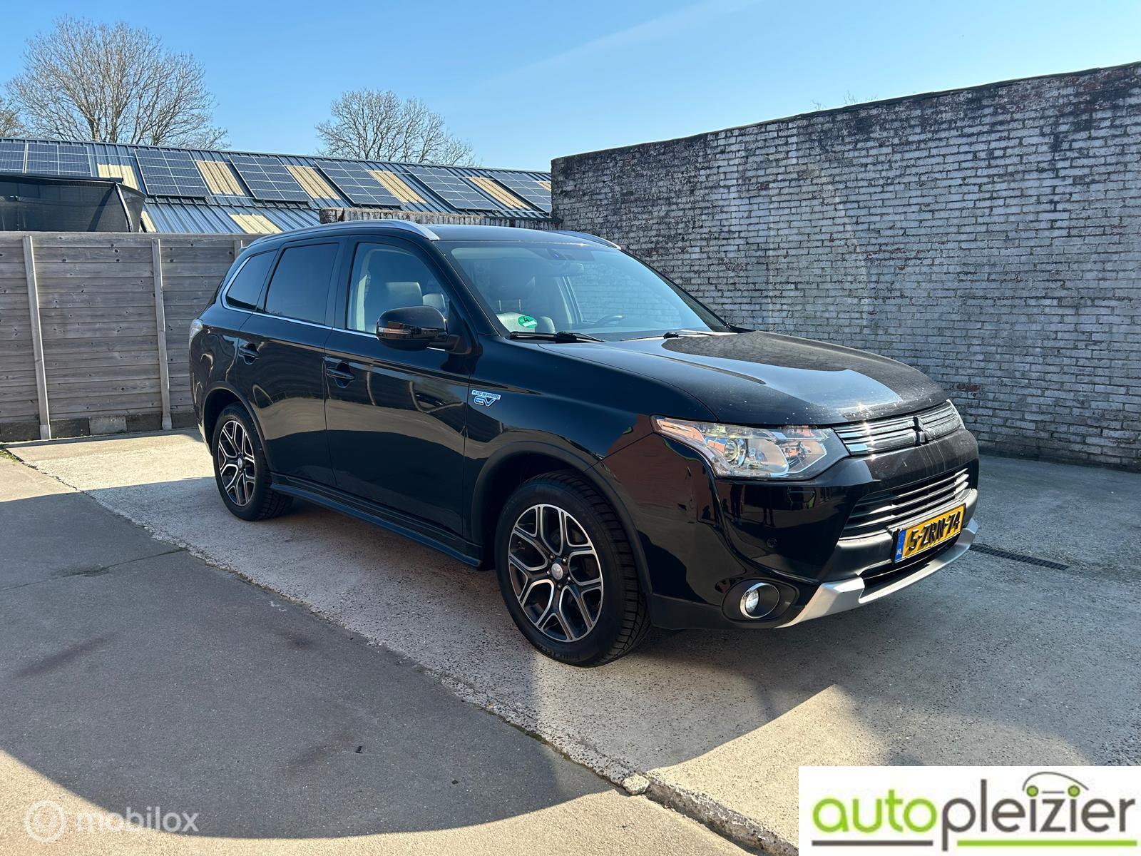 Foto van MITSUBISHI MITSUBISHI OUTLANDER