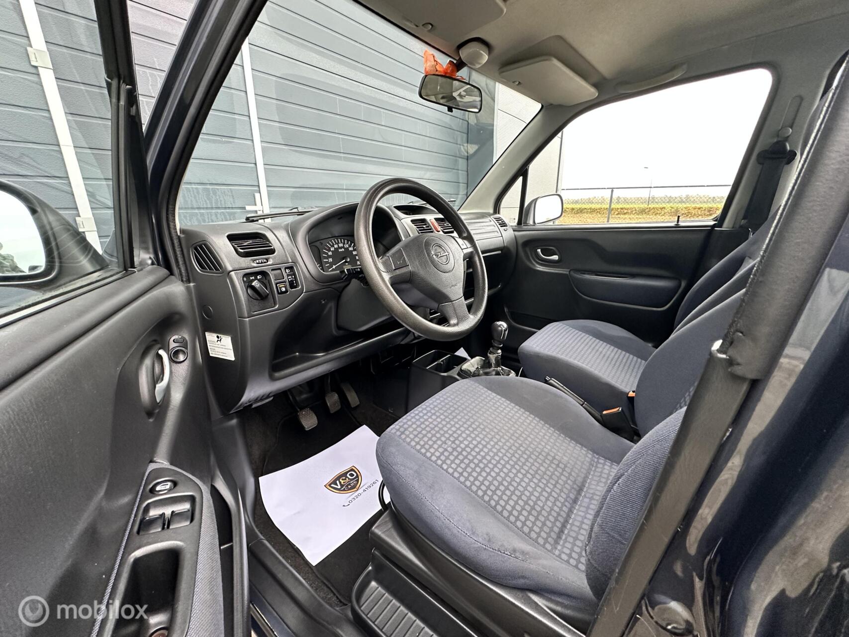Foto van Opel Agila