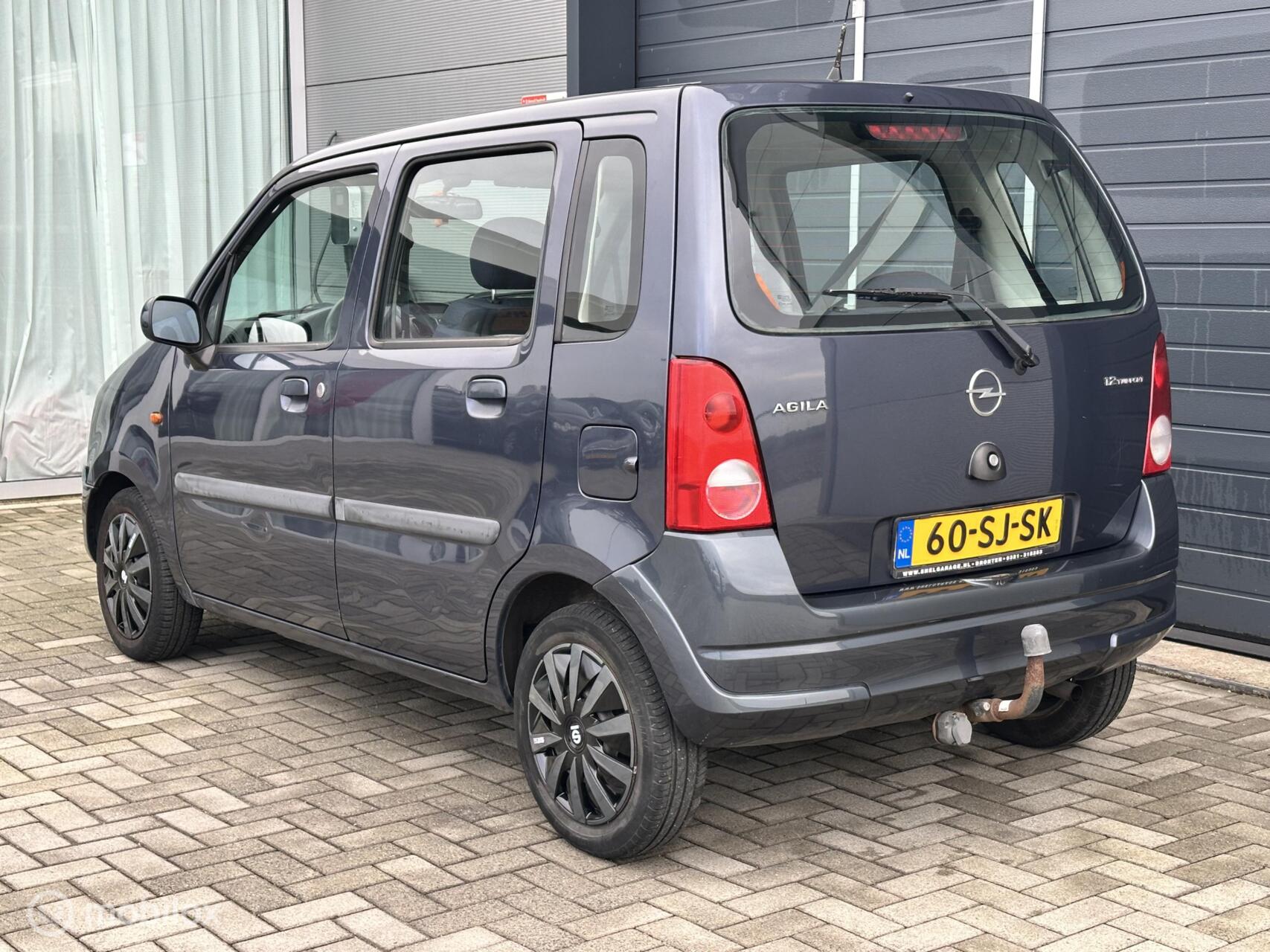 Foto van Opel Agila