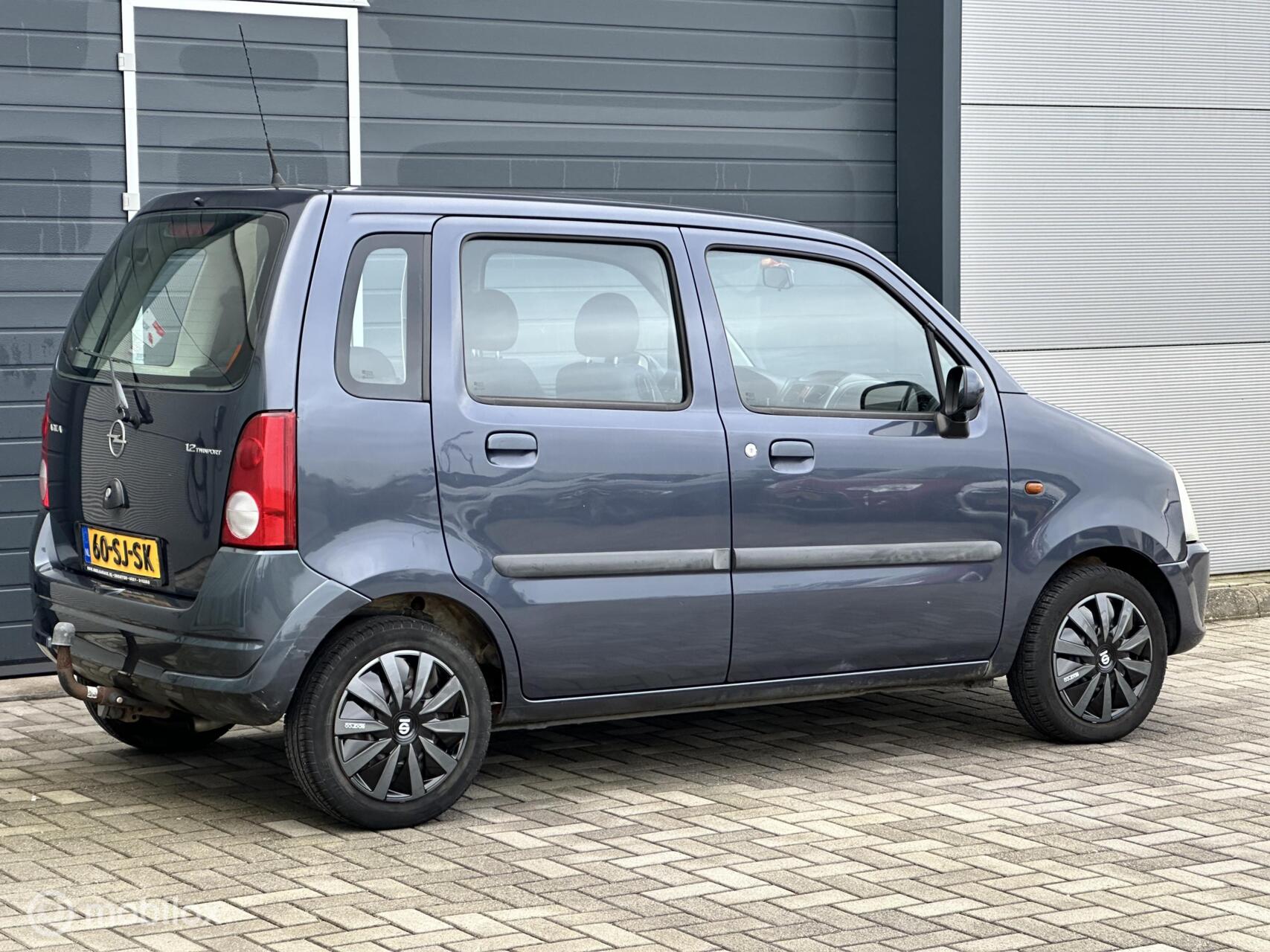 Foto van Opel Agila