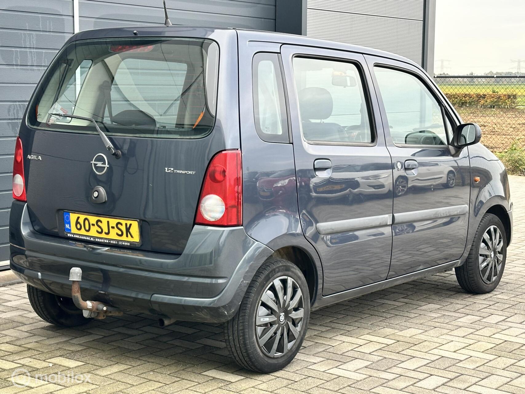 Foto van Opel Agila
