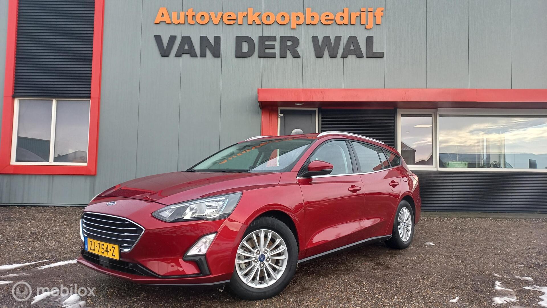 Ford Focus 1.0 EcoBoost Titanium Business 2019 - voorkant