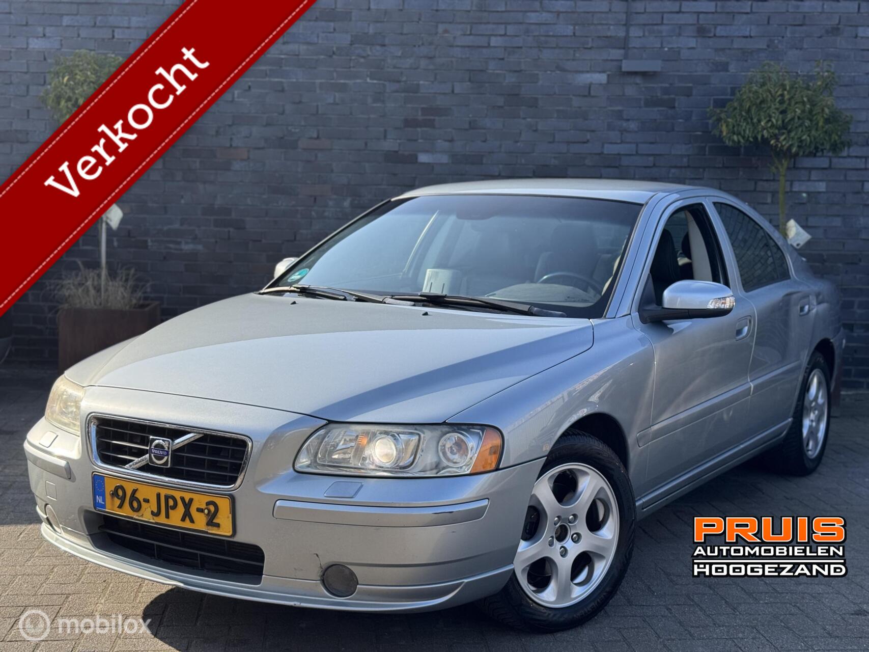 Volvo S60 2.4D Drivers Edition -LEDER-NAVI- *INRUIL MOGELIJK* 2009 - voorkant