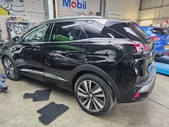 Peugeot 3008 1.6 PureTech GT Line 2019 - voorkant
