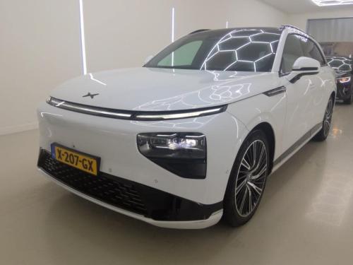 Foto van Xpeng G9