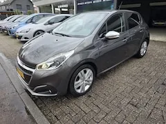 Peugeot 208 1.2 PureTech Signature 2019 - voorkant