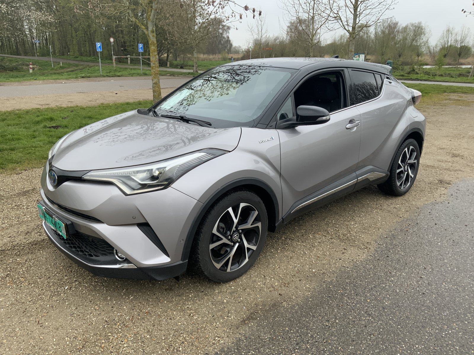 Toyota C-hr 1.8 Hybrid Bi-Tone P 2016 - voorkant