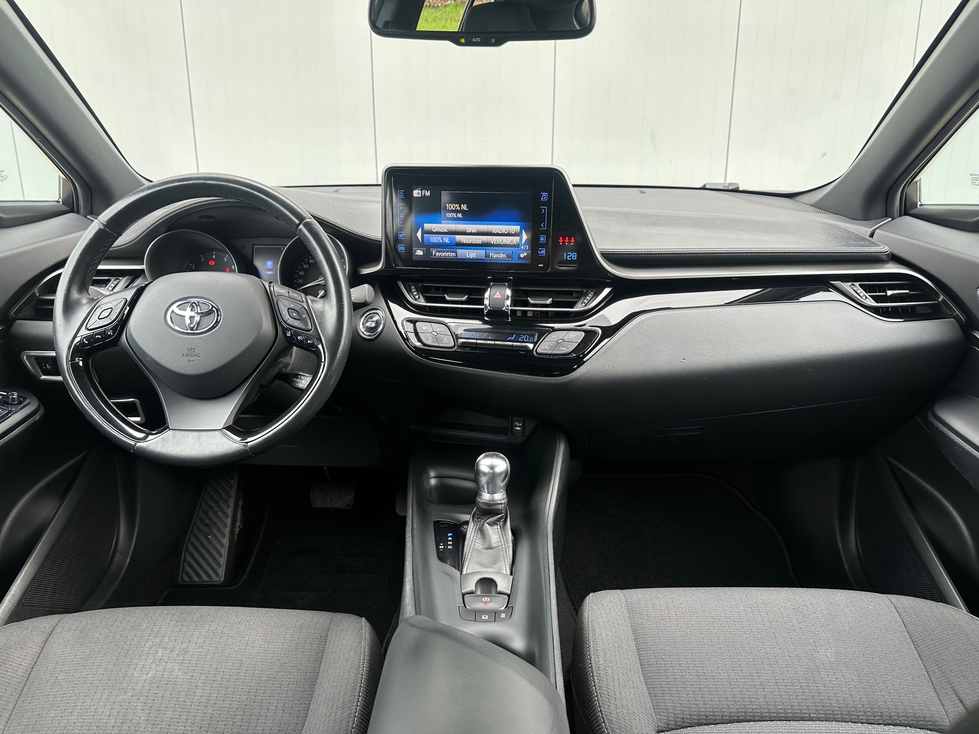 Foto van Toyota Toyota C-hr