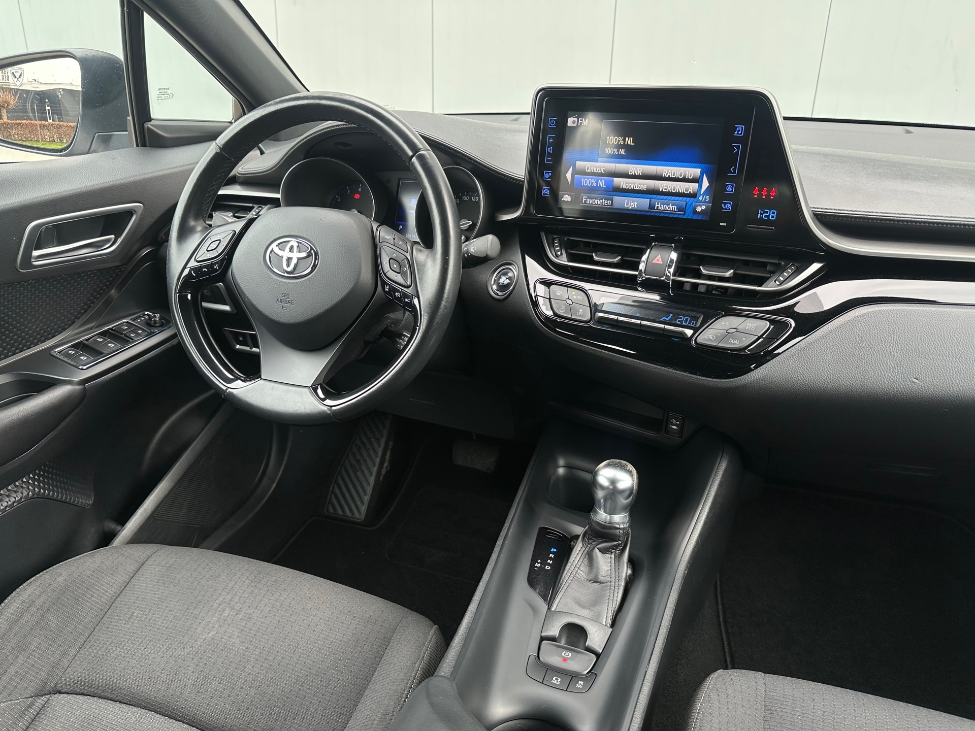 Foto van Toyota Toyota C-hr