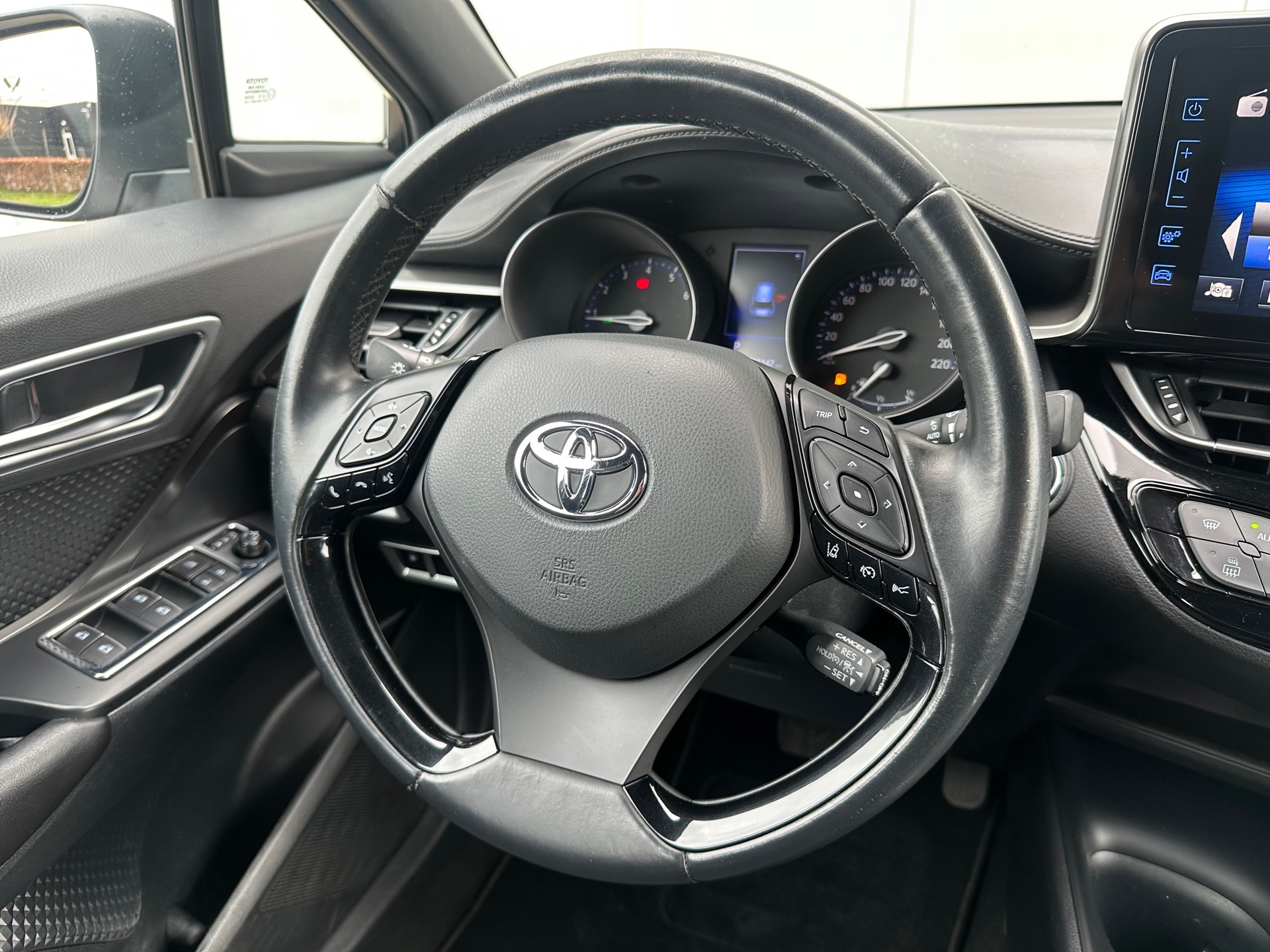 Foto van Toyota Toyota C-hr