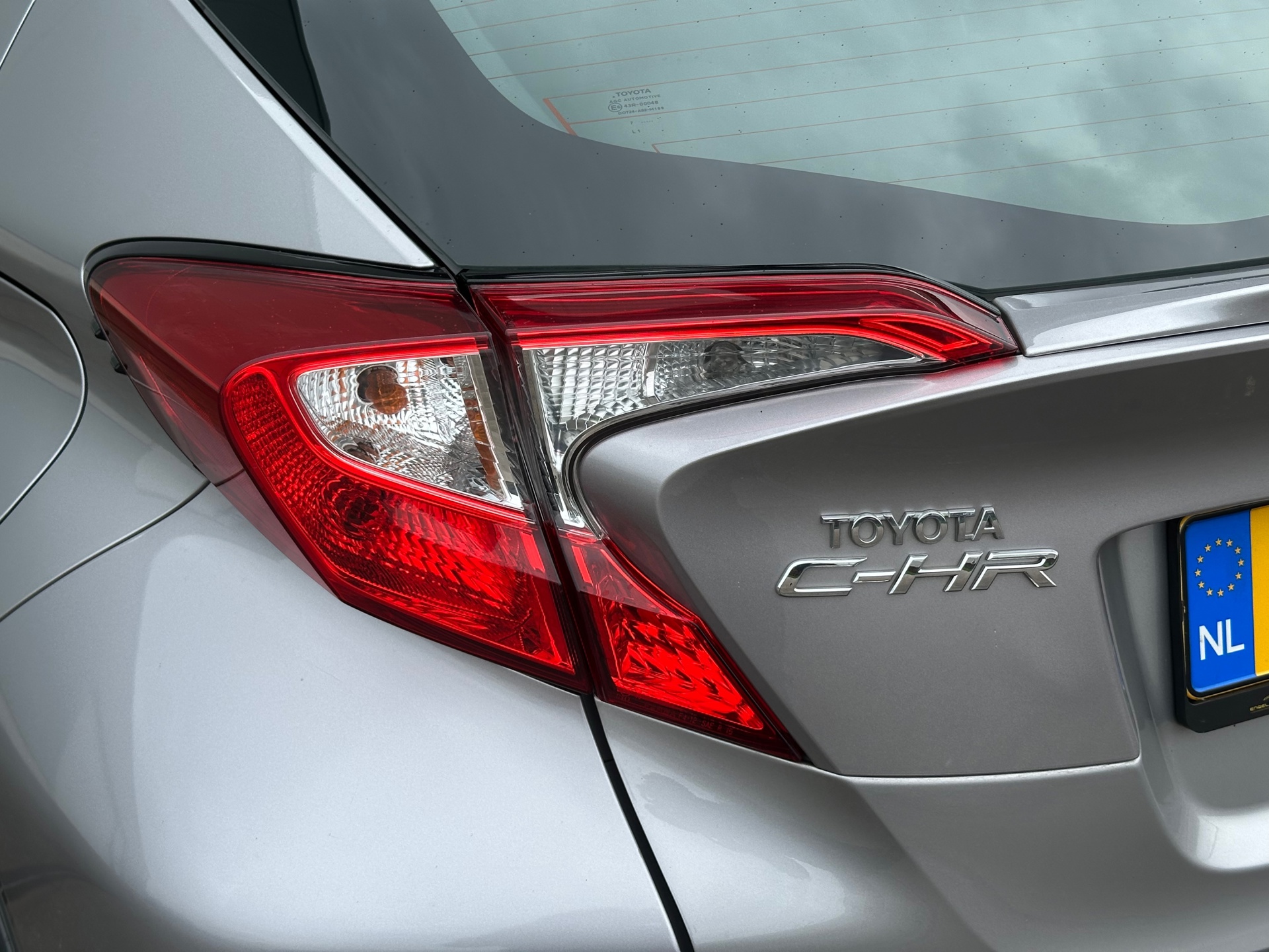 Foto van Toyota Toyota C-hr