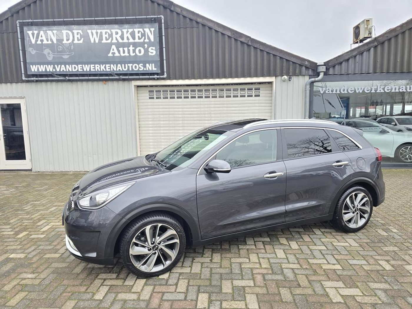 Kia Niro 1.6 GDi Hybrid Design Edition AUTOMAAT Clima|Navi|Trekhaak|Open dak|Nap!!! 2018 - voorkant