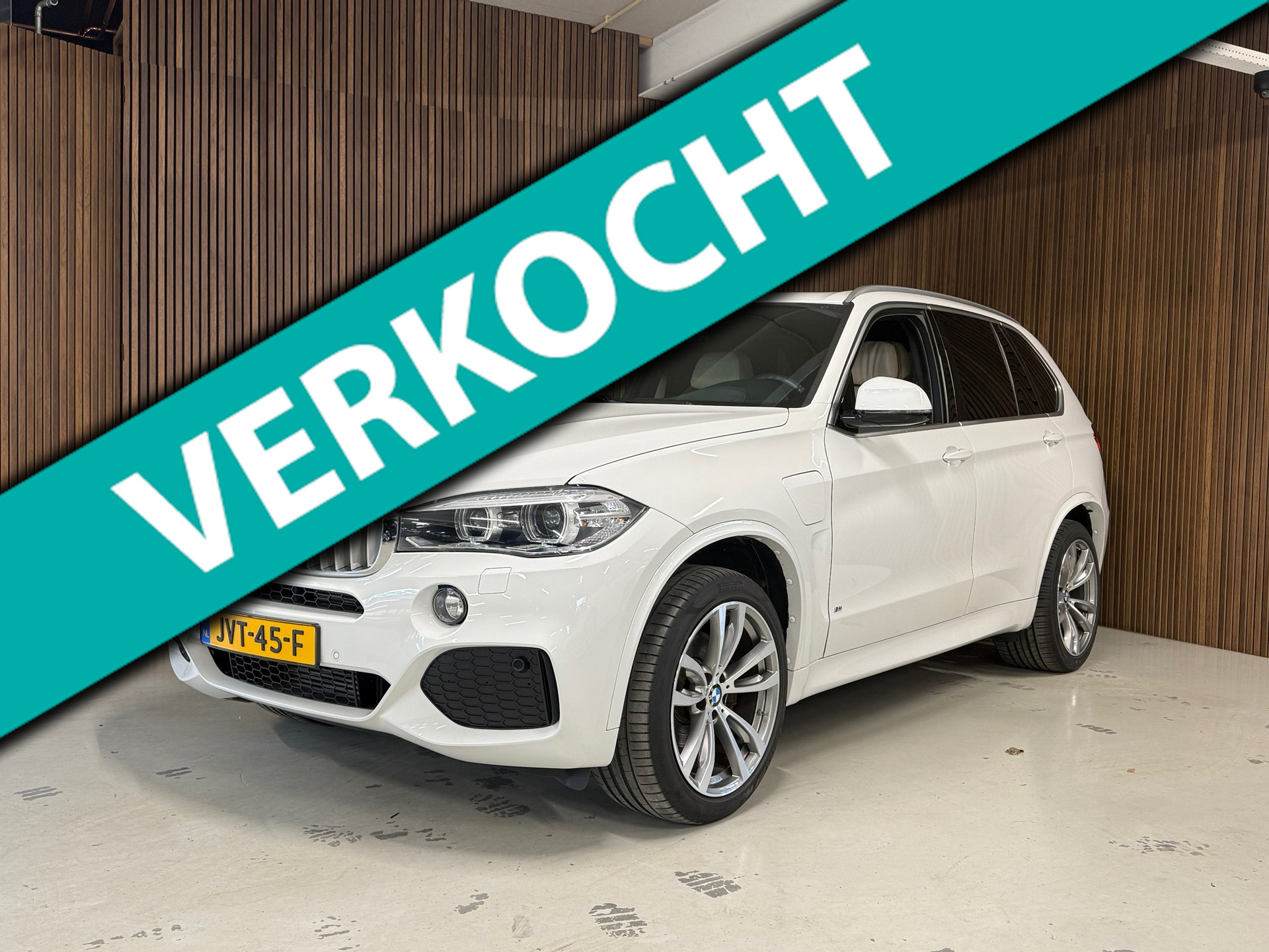 Volvo XC40 XDrive40e iPerformance High Executive 2017 - voorkant