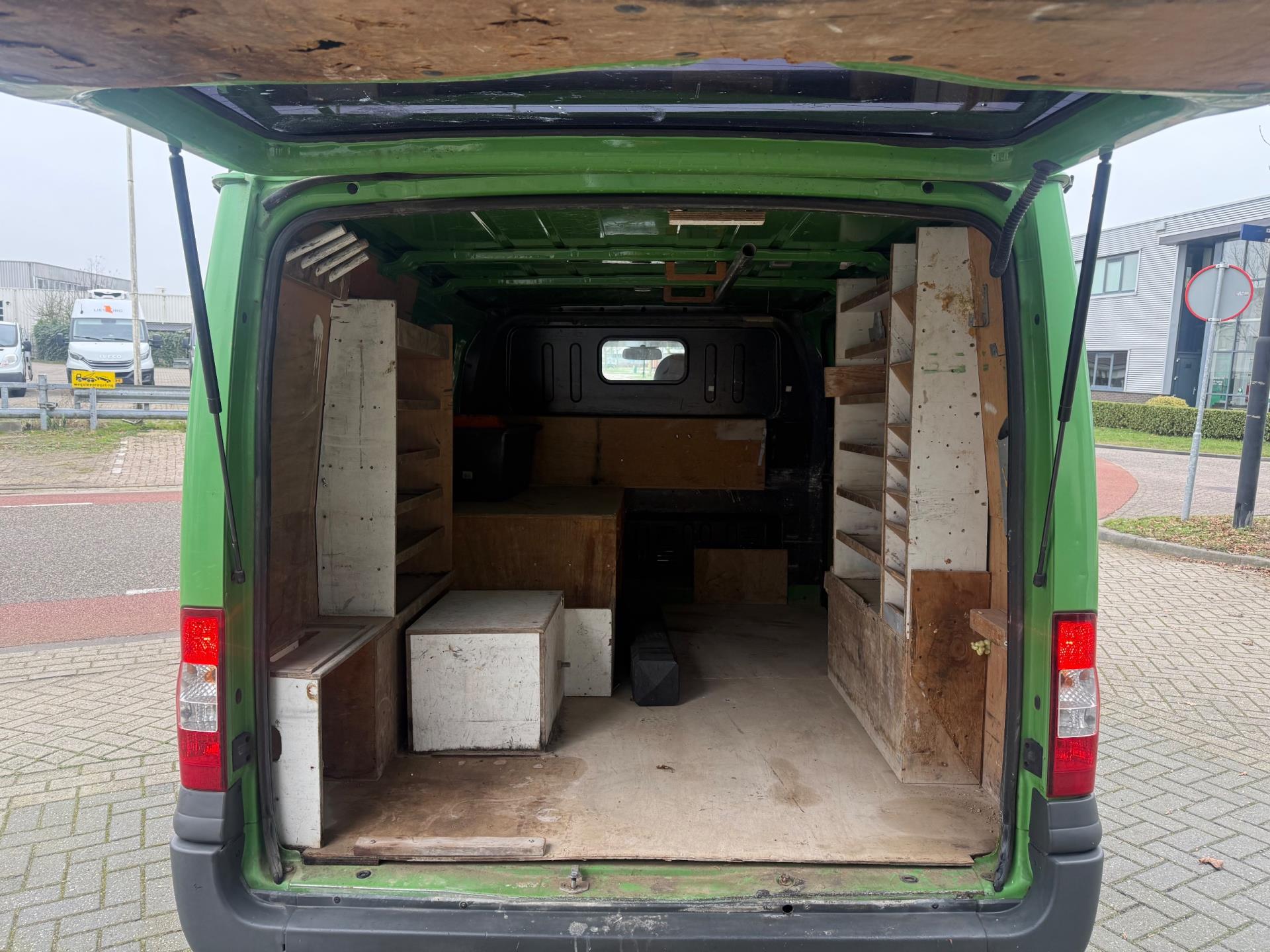 Foto van Ford Transit 260s Van 85dpf LR 4.23