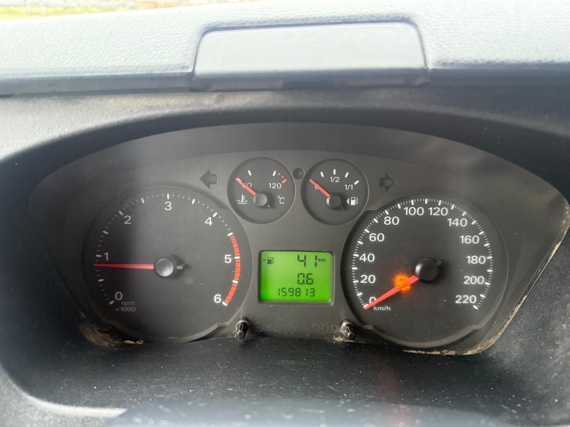 Foto van Ford Transit 260s Van 85dpf LR 4.23