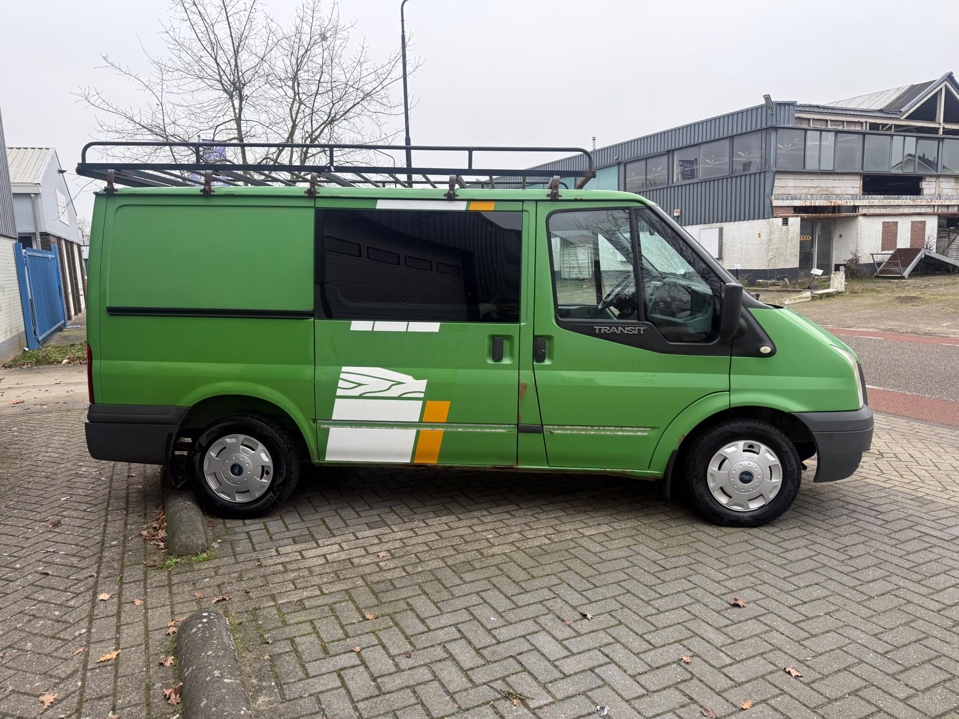 Foto van Ford Transit 260s Van 85dpf LR 4.23