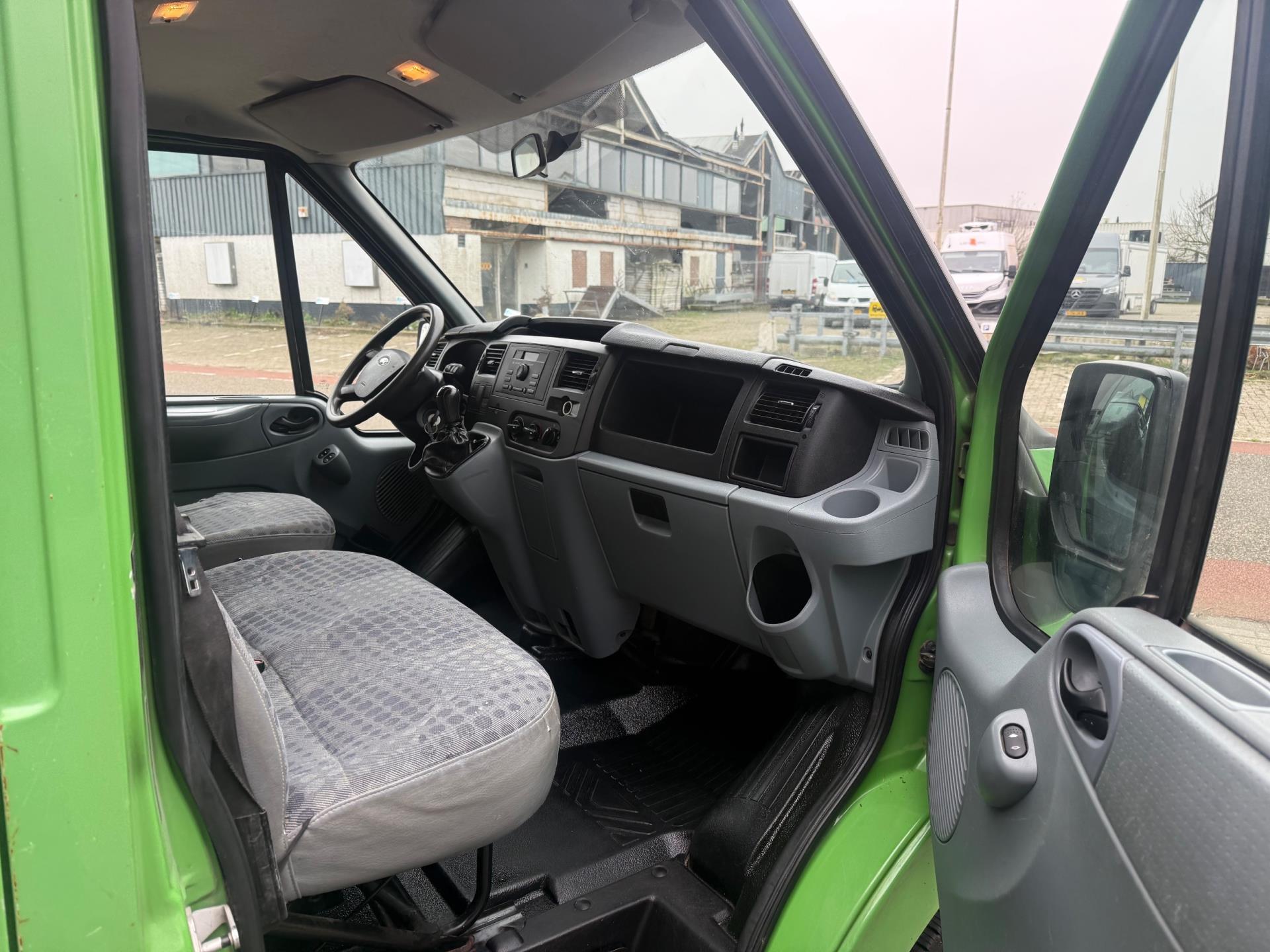 Foto van Ford Transit 260s Van 85dpf LR 4.23