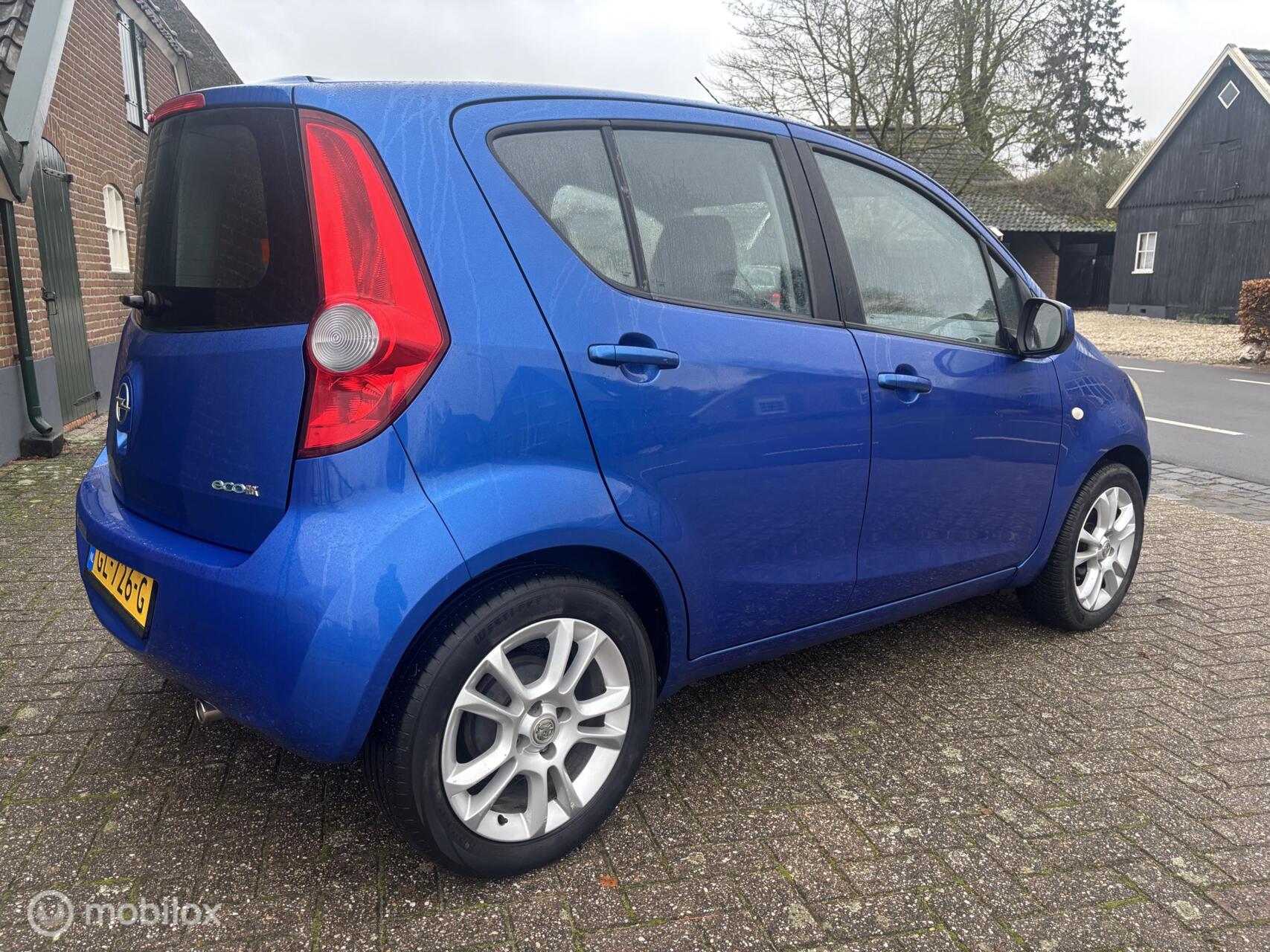 Foto van Opel Agila
