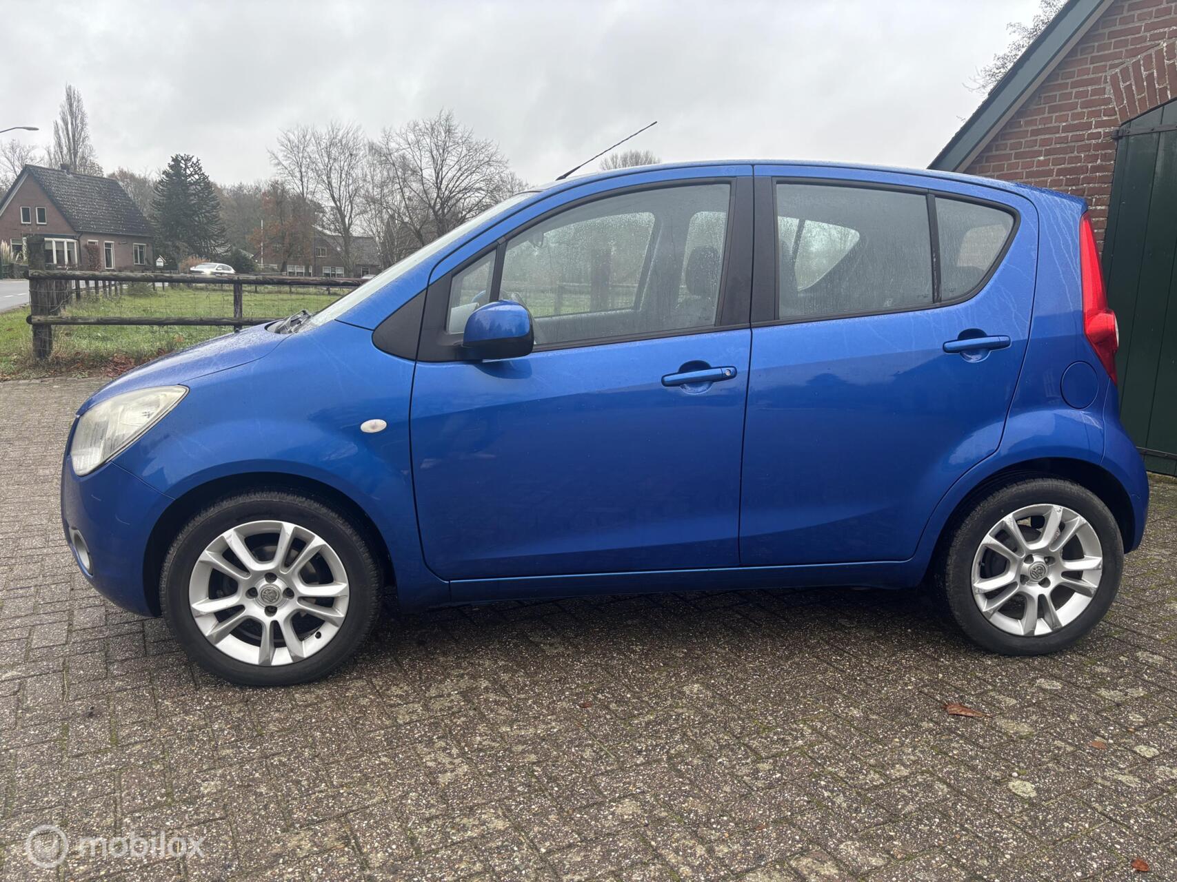 Foto van Opel Agila