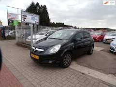 Opel Corsa 1.2-16V '111' Edition 2010 - voorkant
