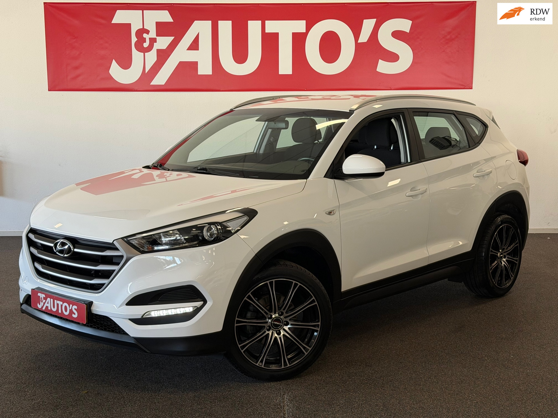 Hyundai Tucson 1.6 GDi NAVIGATIE|CAMERA|TREKHAAK|CRUISE 2018 - voorkant