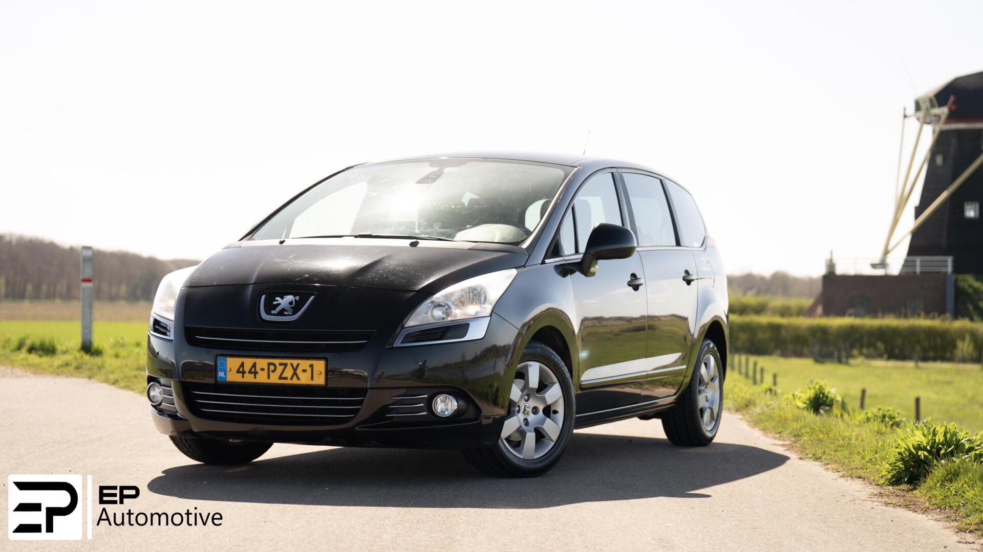 Foto van PEUGEOT 5008