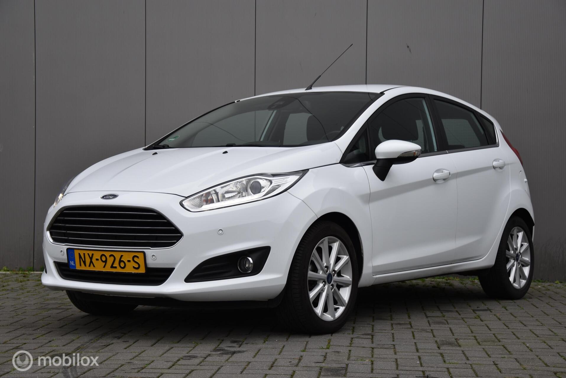 Ford Fiesta 1.0 EcoBoost Titanium | Cruise | PDC | 2017 - voorkant
