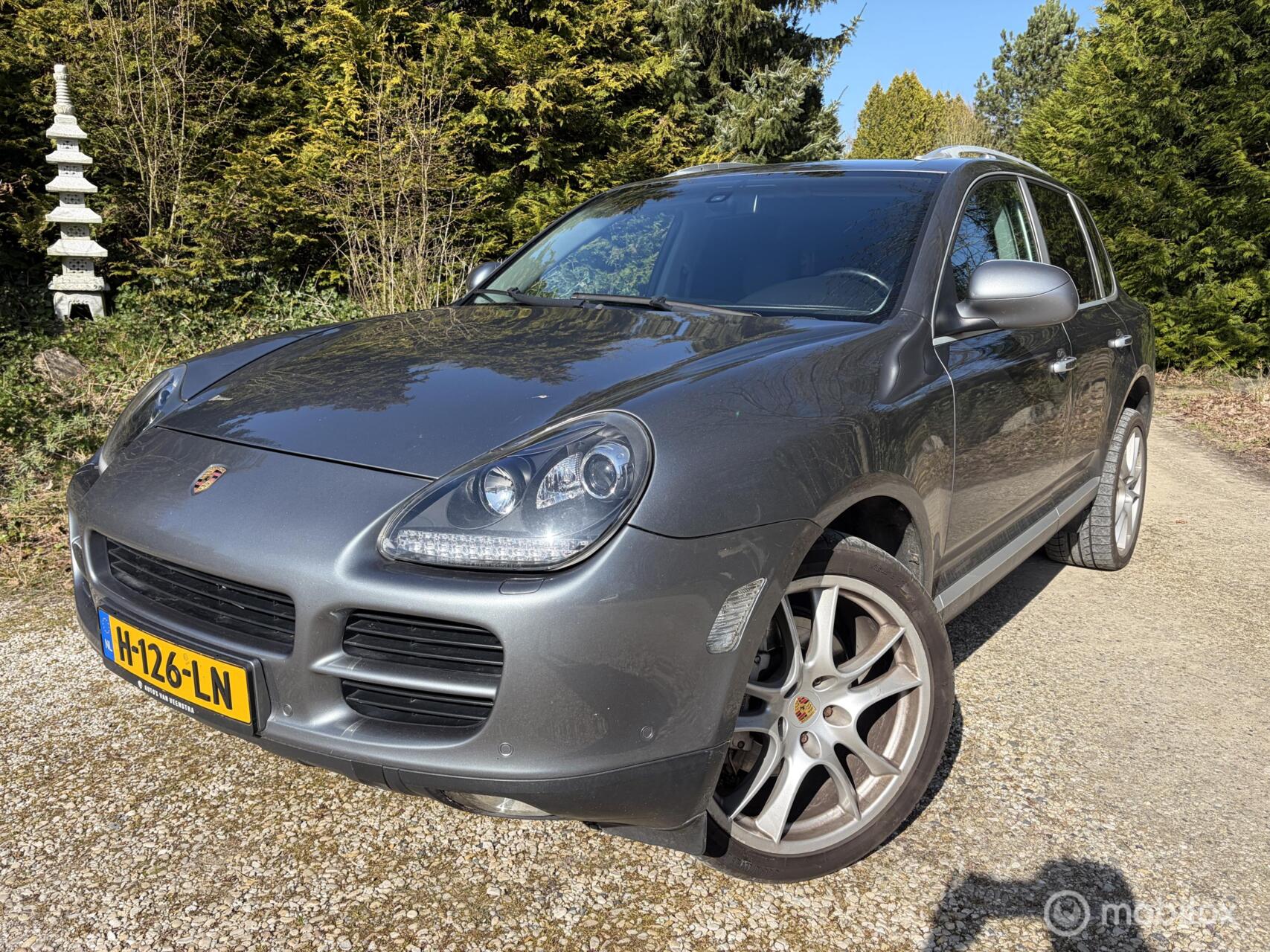 Foto van PORSCHE CAYENNE S